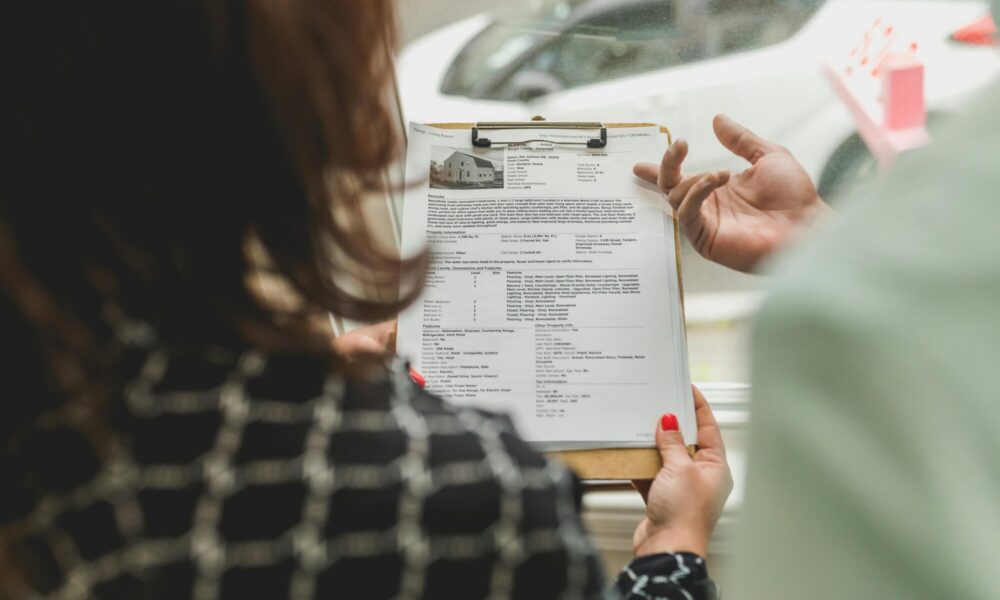 secure-your-uk-contracts:-why-every-foreign-business-needs-a-process-agent